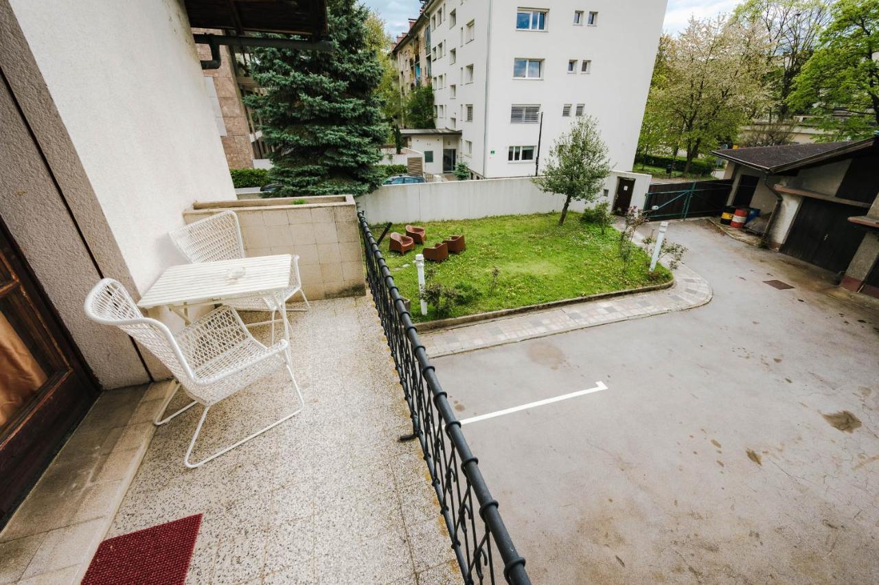 Pi House Villa Любляна Екстериор снимка