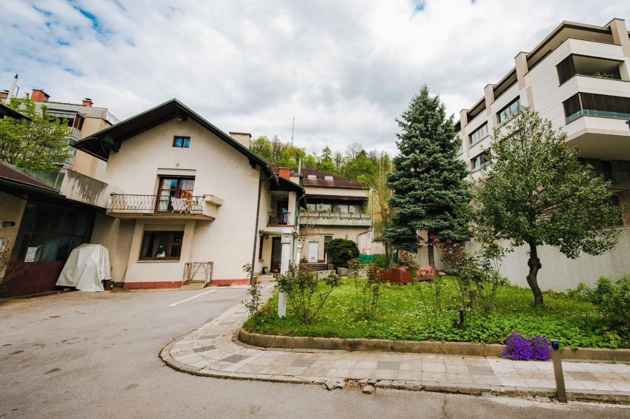 Pi House Villa Любляна Екстериор снимка